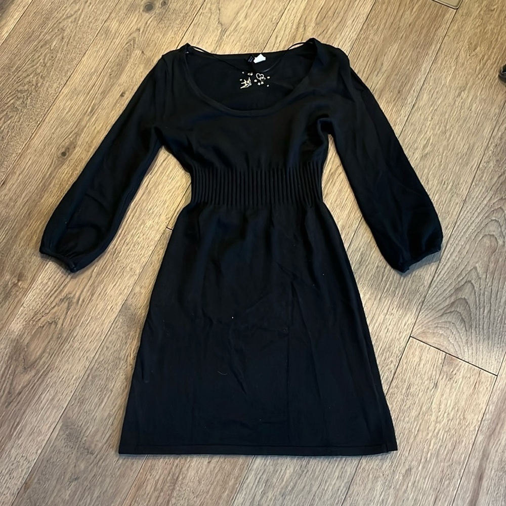 H&M | fitted sweater dress, size 4